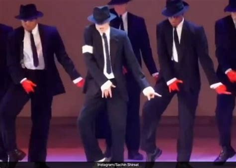 Mashup Of 'Panchayat' Song With Michael Jackson Dance Goes .